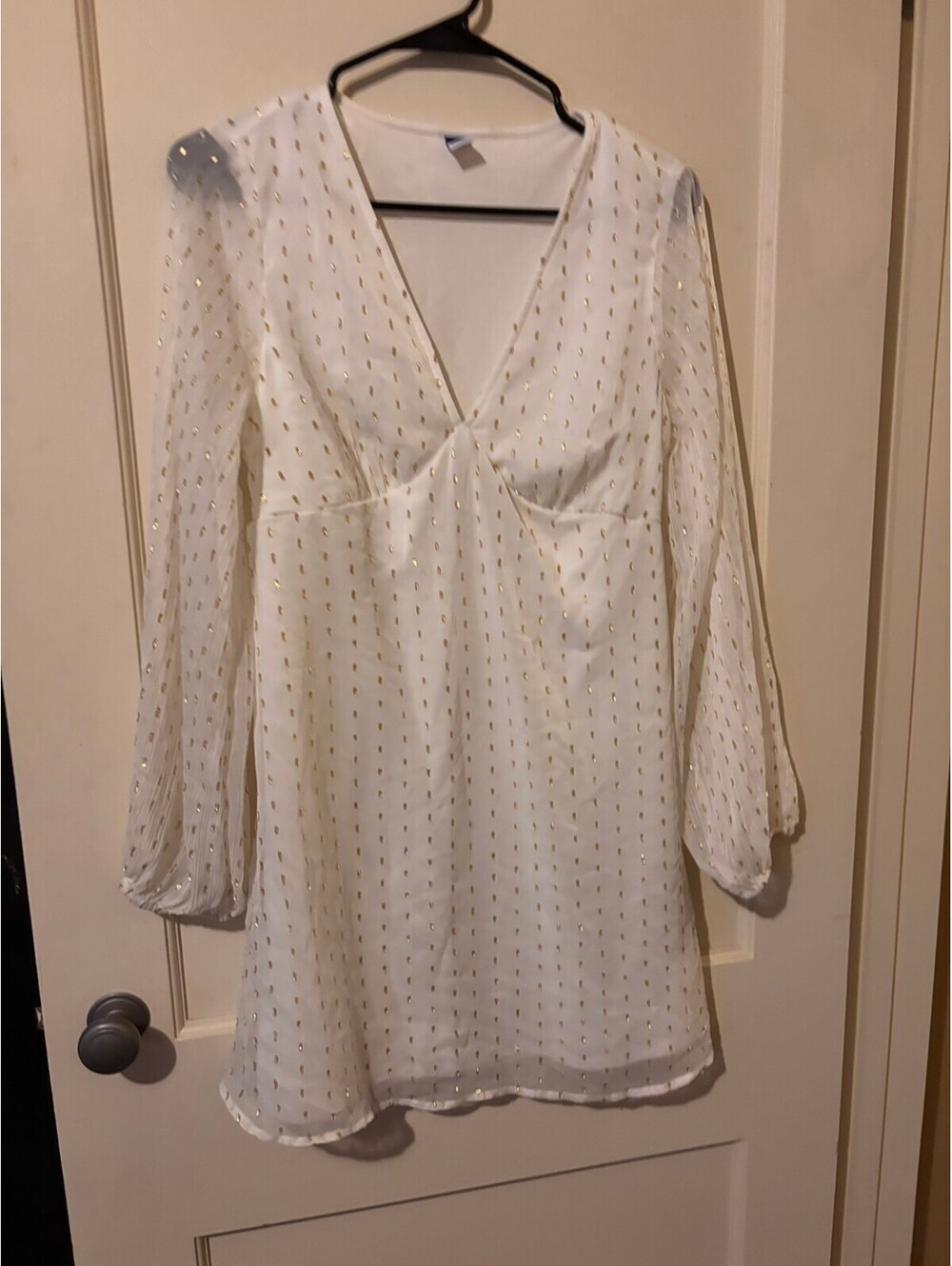 Old Navy white dress with gold print Medium
